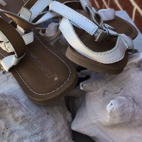 NWOB Franco Sarto White Leather Thong Sandals with Ankle Straps Size 7 1/2 Med - Picture 9 of 14